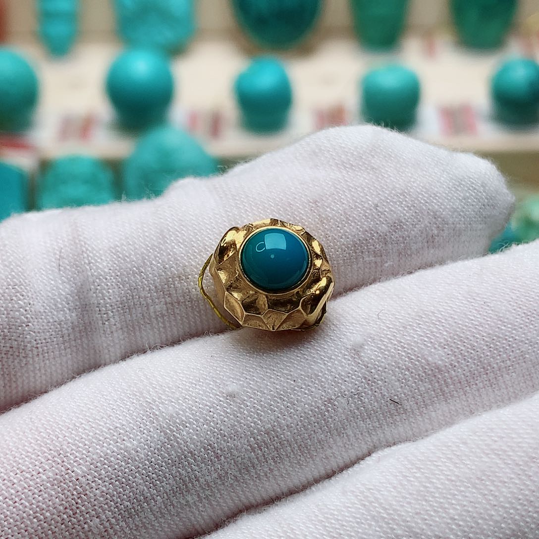 绿松石珠宝奇石18K金镶嵌