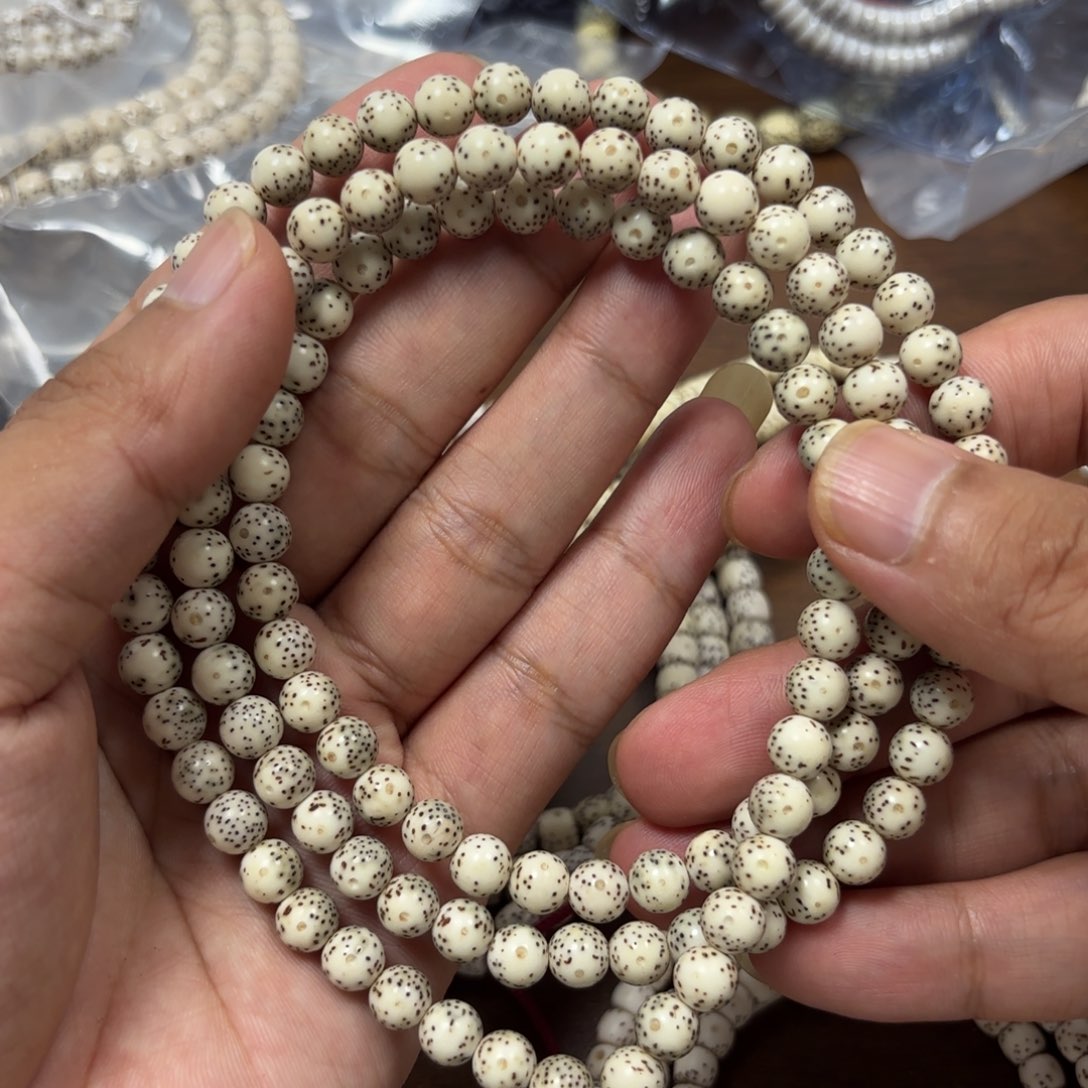 星月菩提手串星月石玉料7圆
