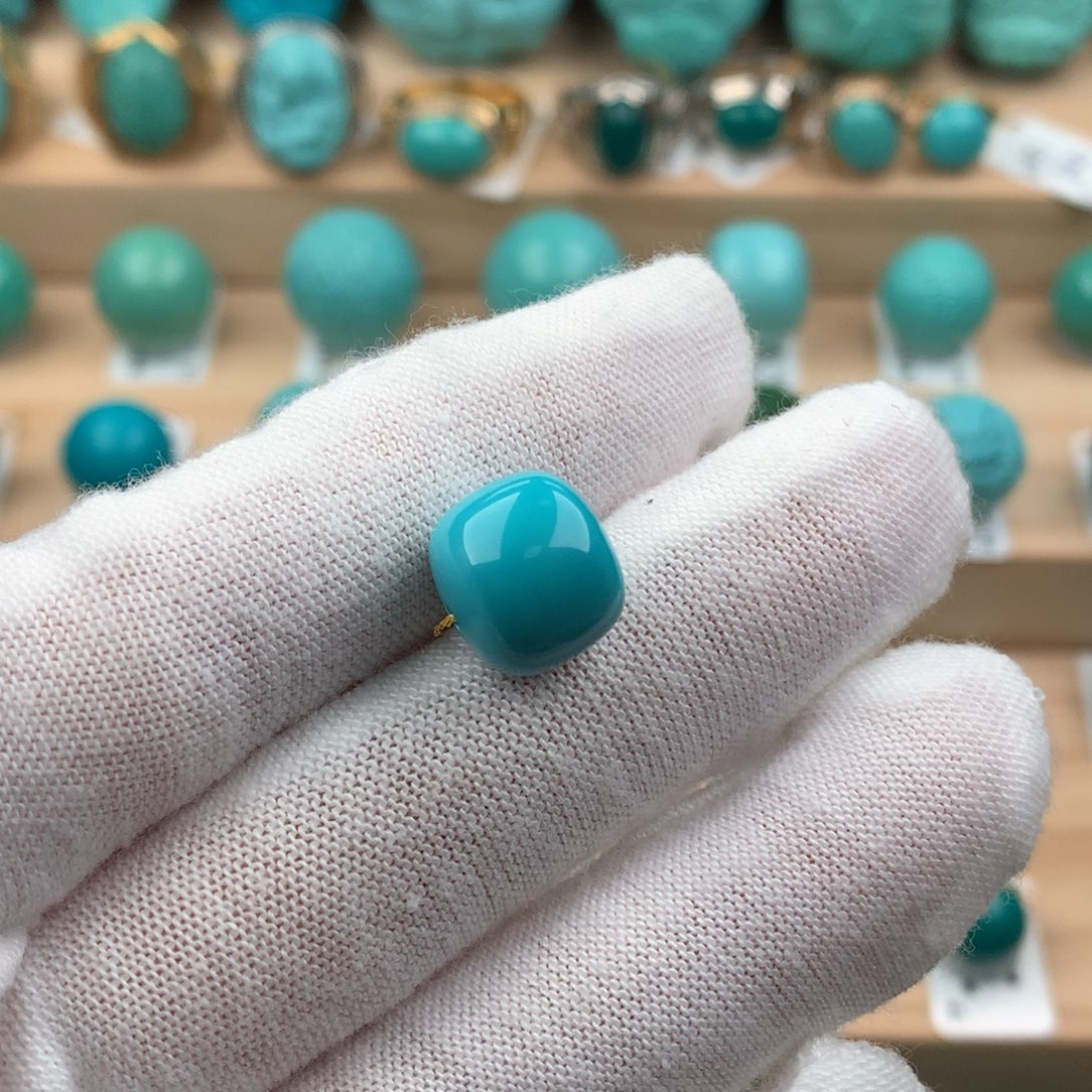 绿松石配饰未镶嵌晨