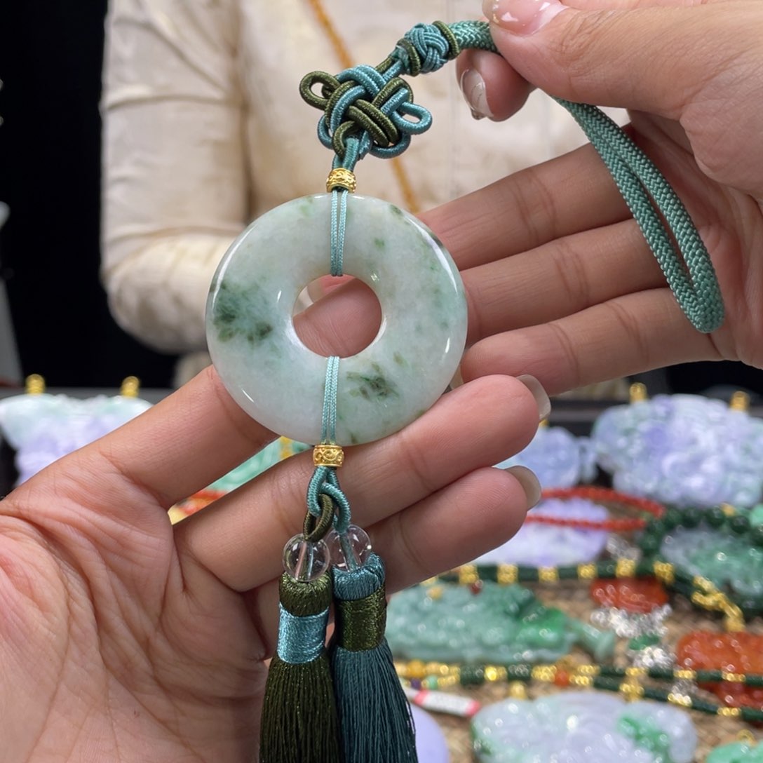 翡翠挂件未镶嵌代编织