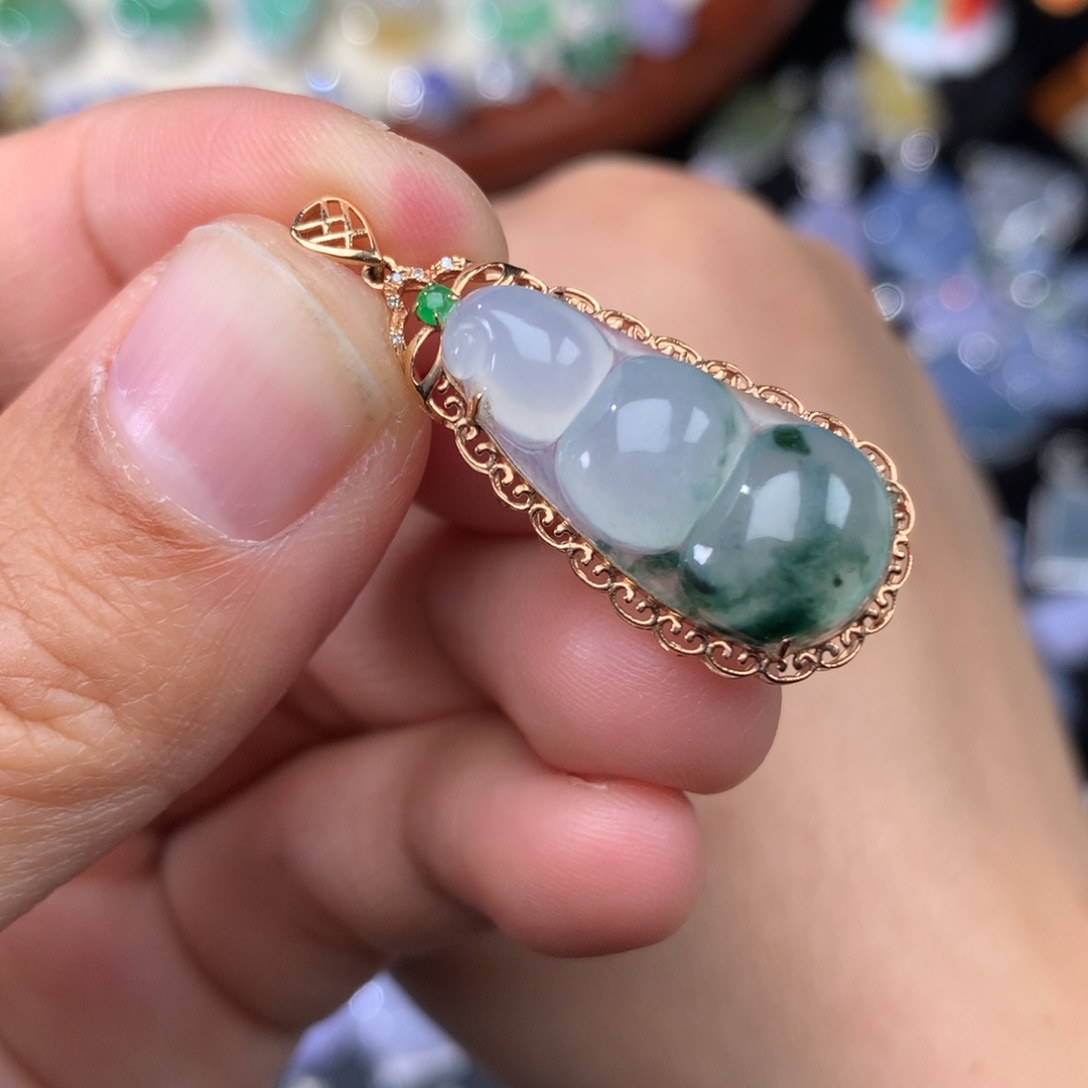 翡翠吊坠(不含链)18K金镶嵌