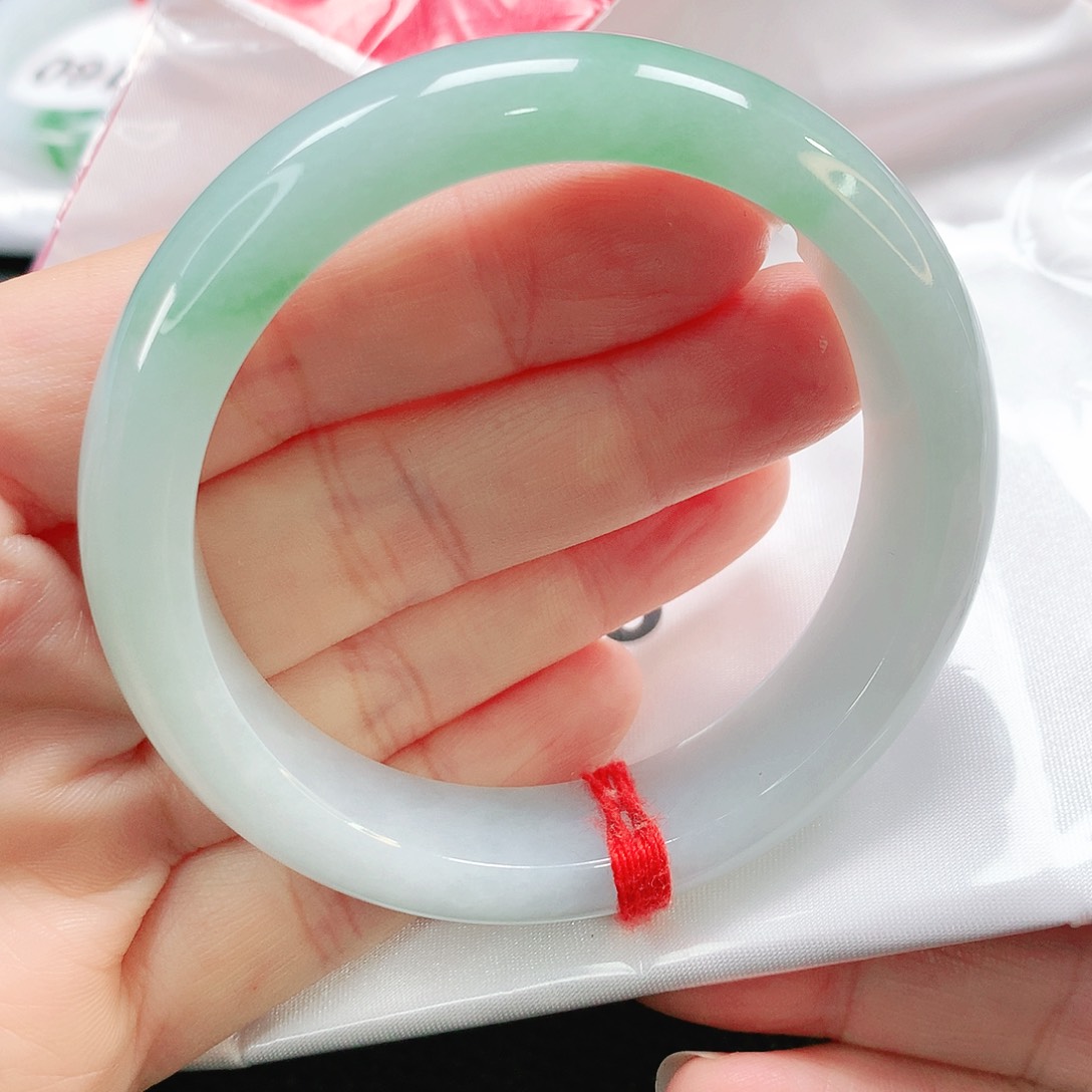 未镶嵌手镯翡翠55.7正