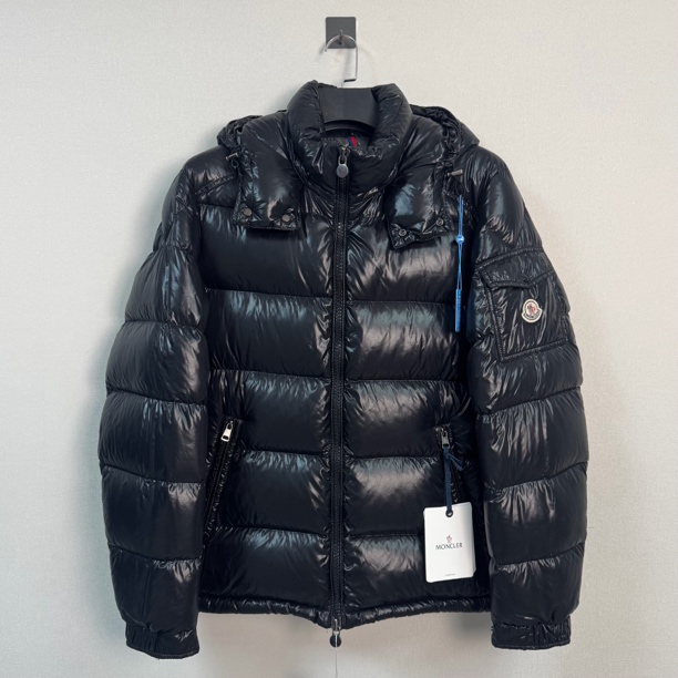 99新 MONCLER 盟可睐黑色maya系列亮面羽绒服/5码/价14900