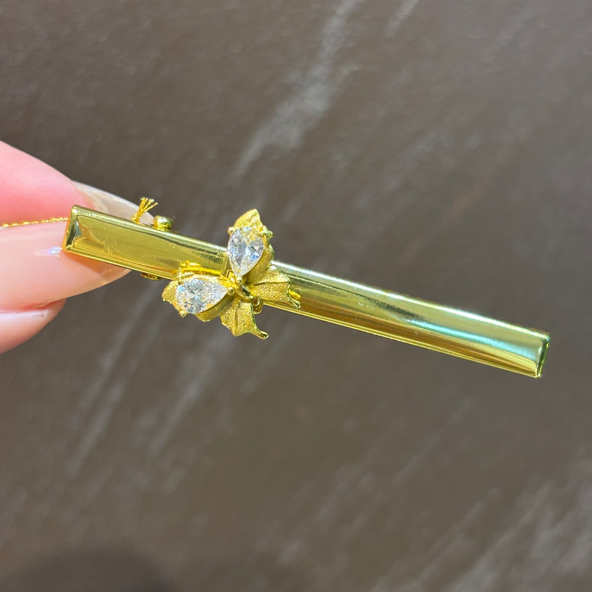 鳳喆錾刻镂空花丝工艺设计师款蝴蝶发夹足金999