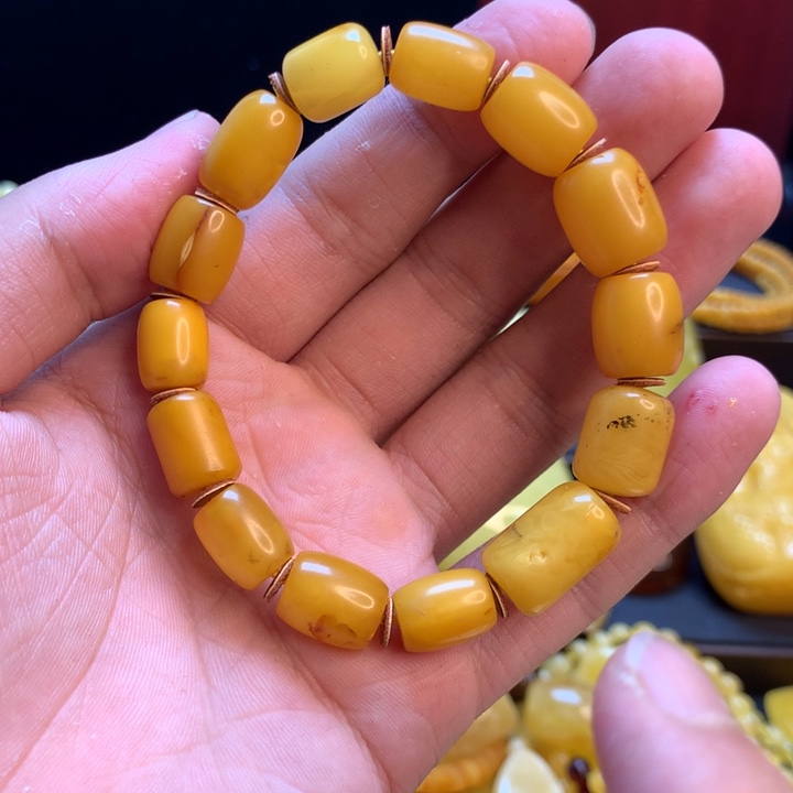 琥珀珠宝奇石未镶嵌