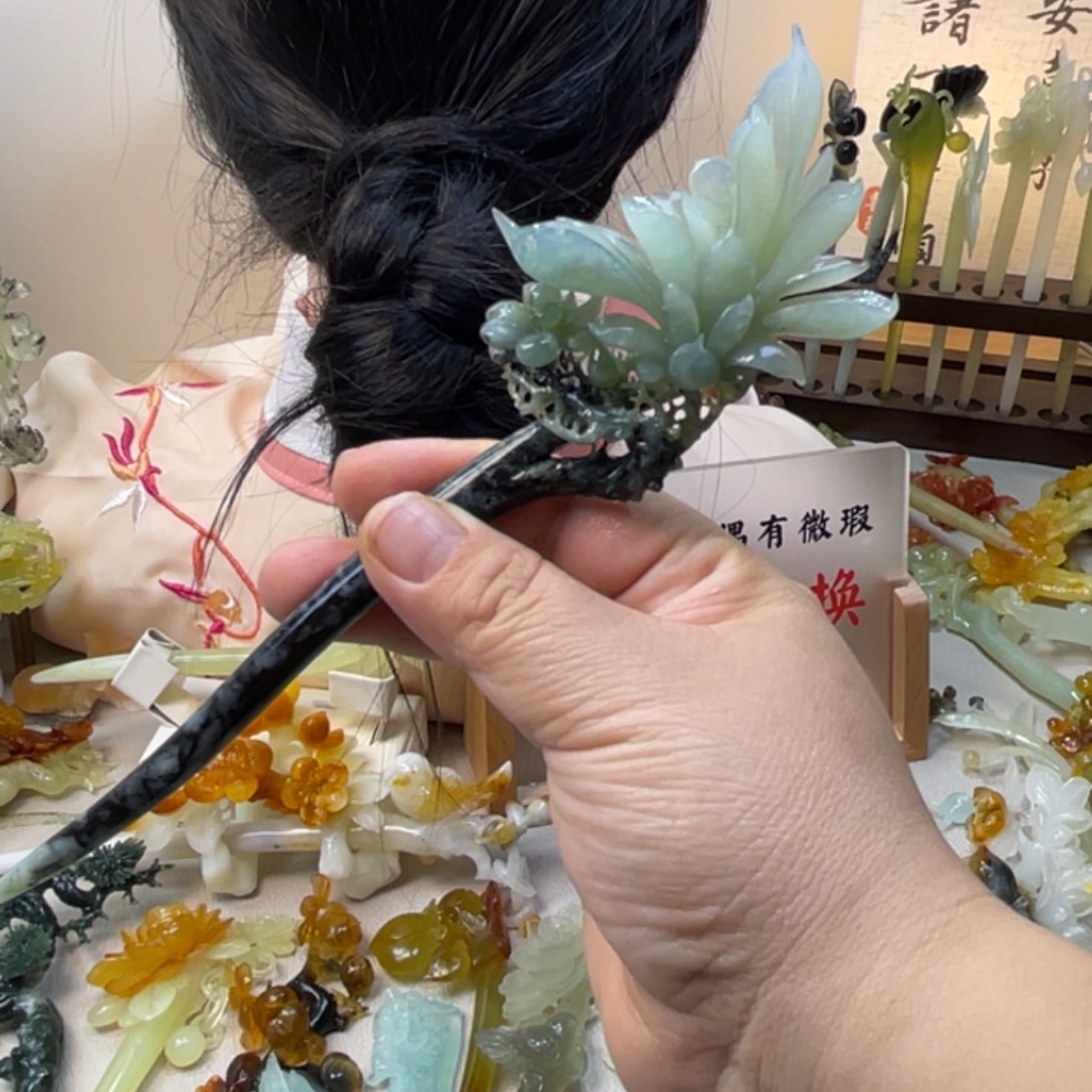 东***雾蛇纹石玉合金发饰