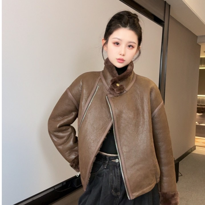 YJJL2669皮毛一体外套女短款真皮羊羔毛机车显瘦皮草保暖立领外套