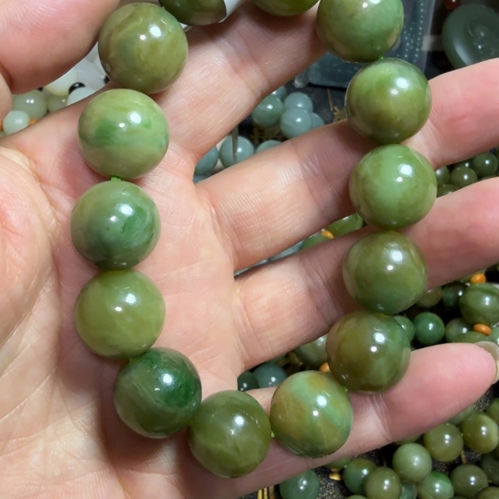 和田玉手串未镶嵌