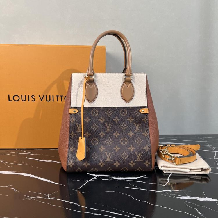 95新/路易威登/包包/[251202NKWC]/C8357777753