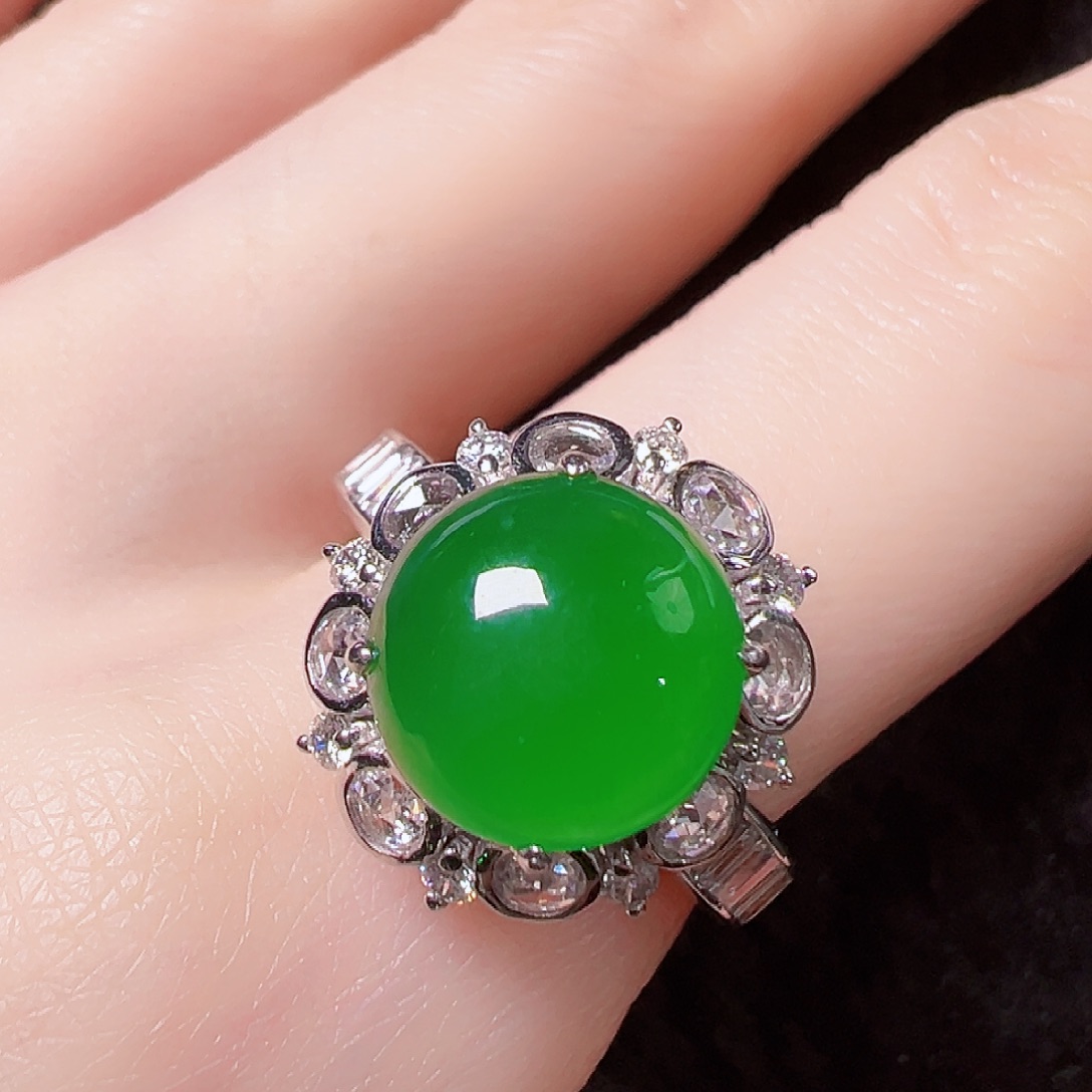 翡翠18K金镶嵌戒指签收后24小时鉴赏期，过时不退