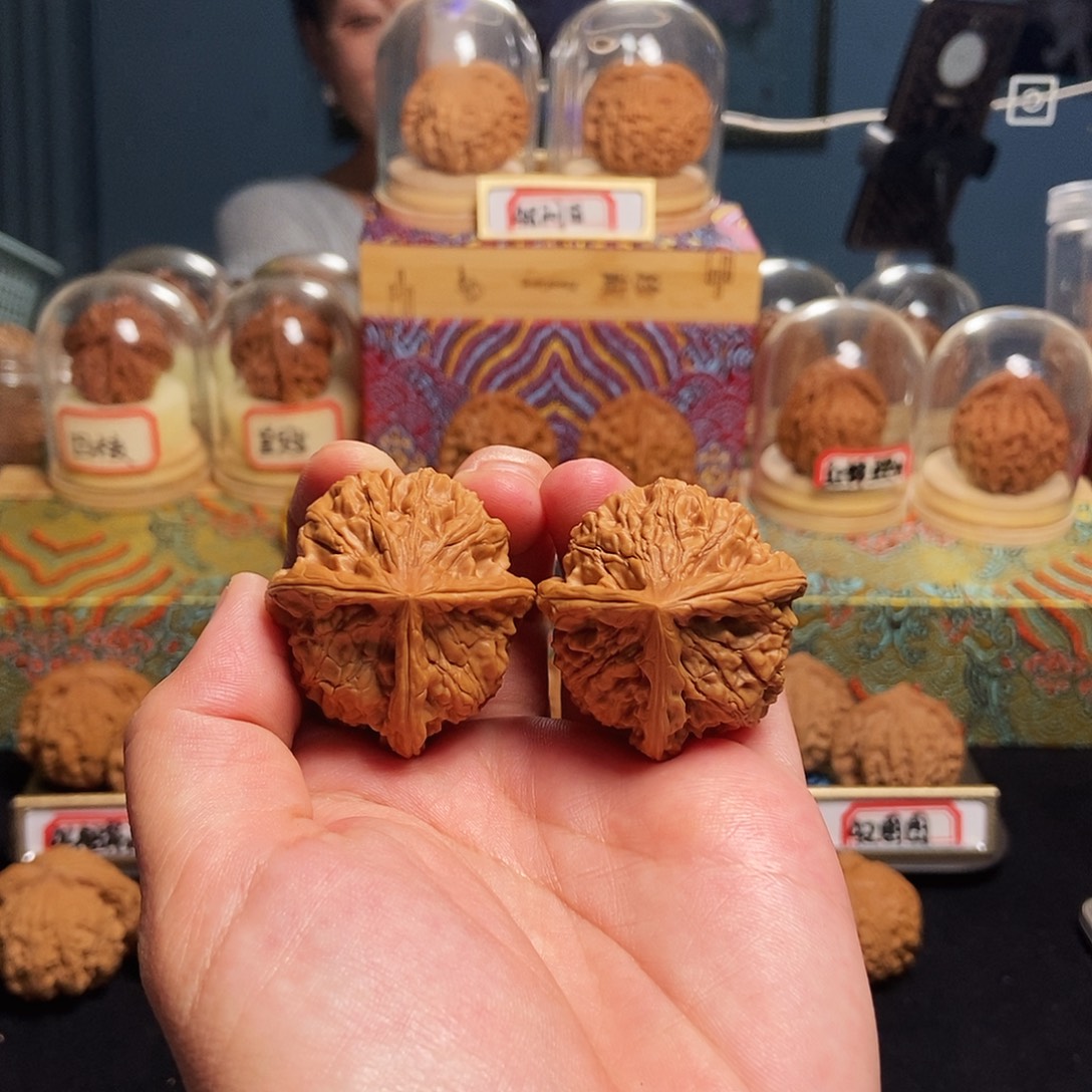 吊坠文玩核桃麒麟丁字