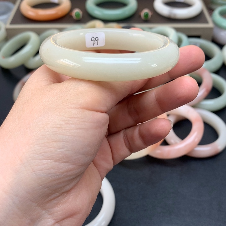 石英质玉未镶嵌手镯守**福56.3