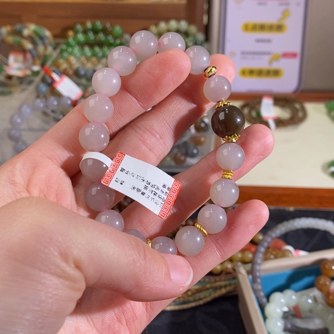 和田玉手链未镶嵌疯**人