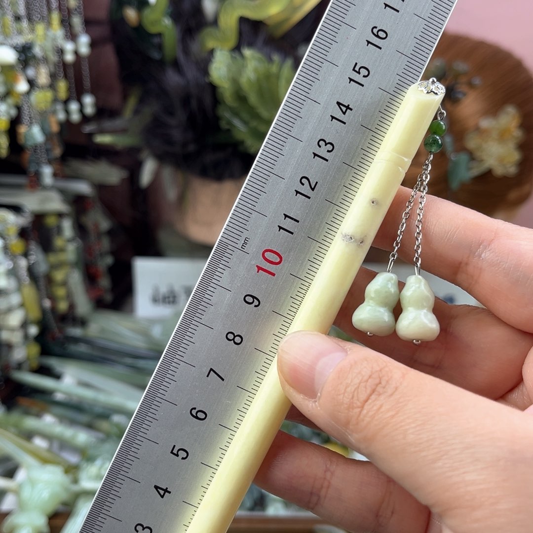 蛇纹石玉发饰未镶嵌默认微瑕岫玉发簪