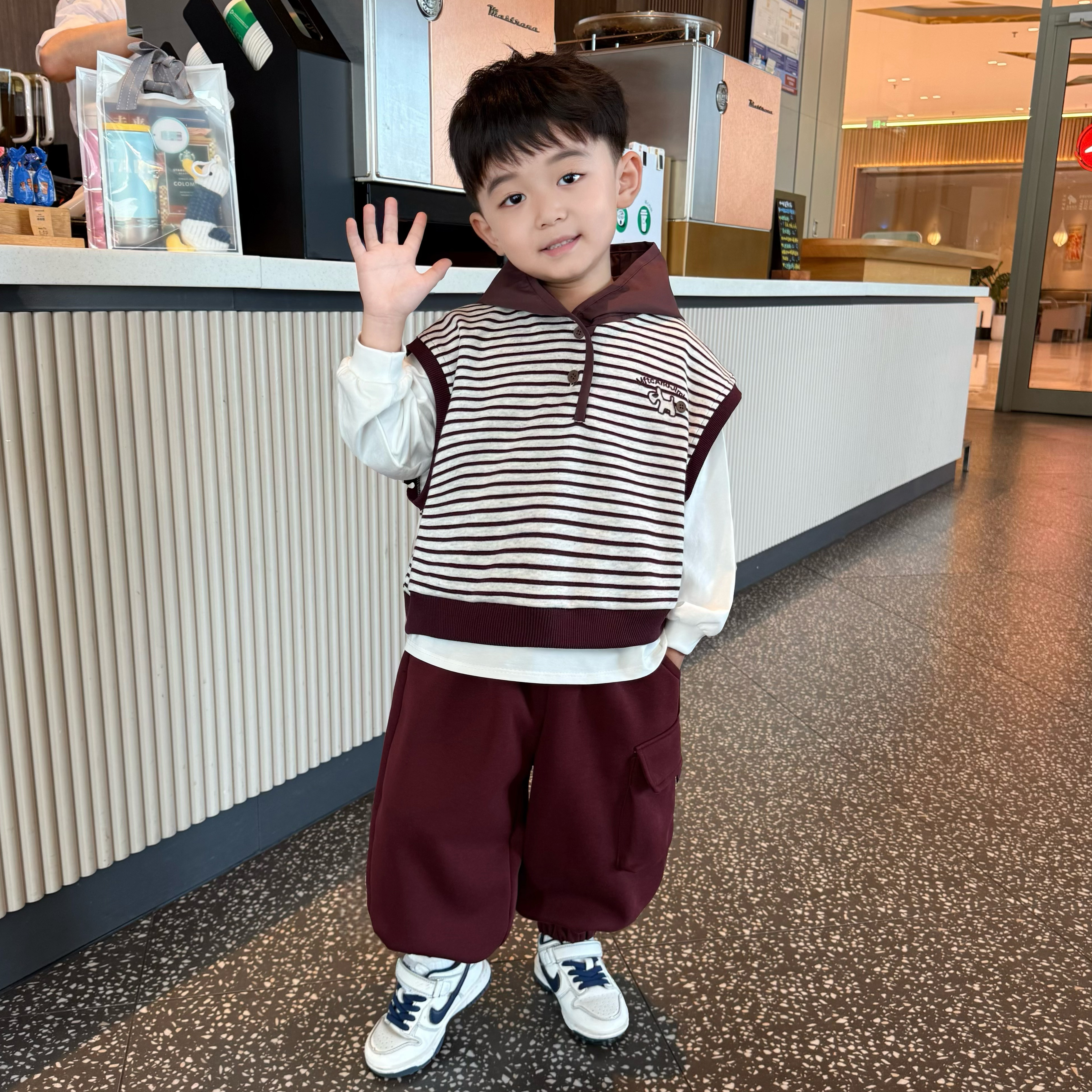 男童春秋季套装儿童时髦痞帅条纹卫衣男孩韩版炸街秋装休闲三件套