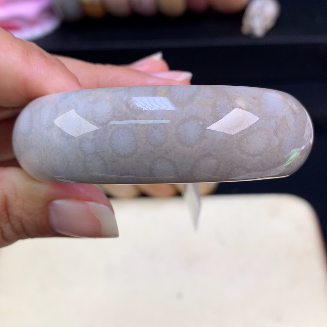 硅化珊瑚（珊瑚玉）未镶嵌吊坠(赠链)五折手镯52.5圈口（19号）