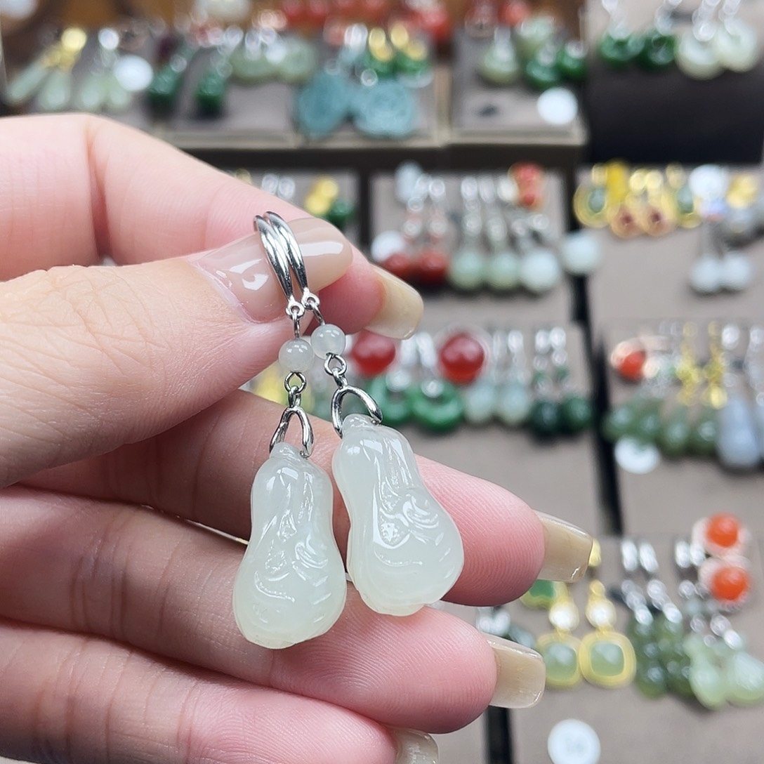 和田玉银S925镶嵌耳饰白菜