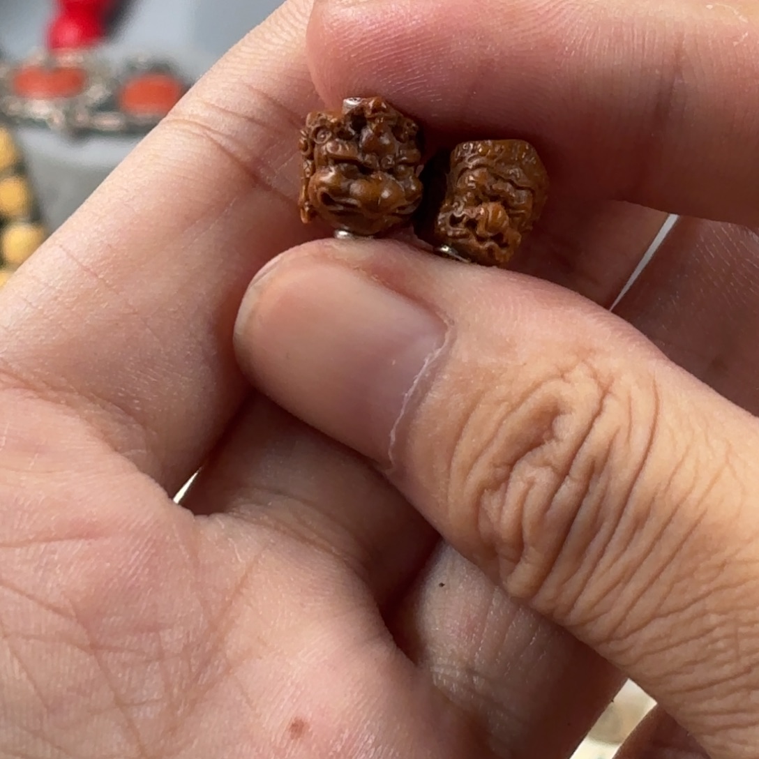龙脊菩提吊坠?****员大鹏鸟两颗