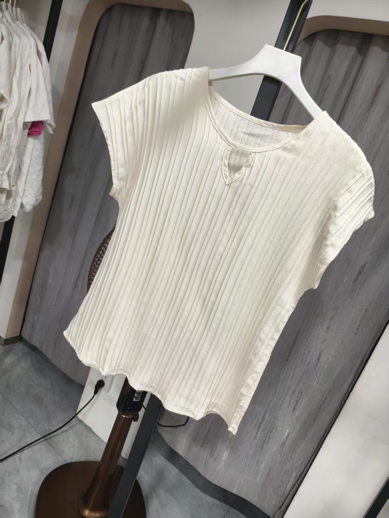 025竖条半袖  默认微瑕无运费险