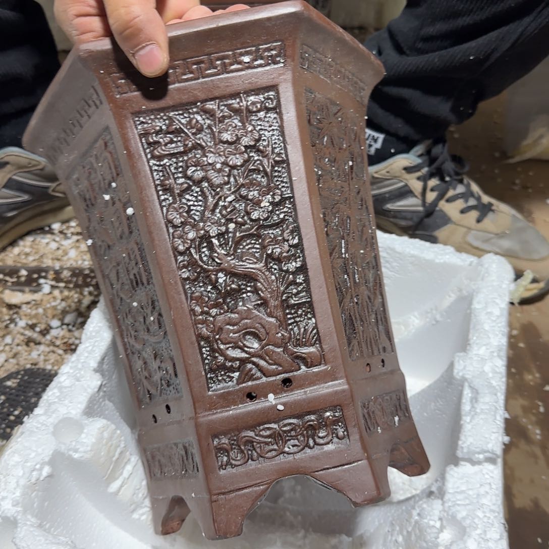 紫砂花盆瑕疵是我