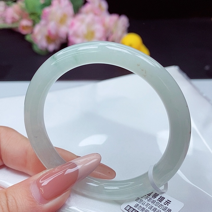 翡翠未镶嵌手镯51圈