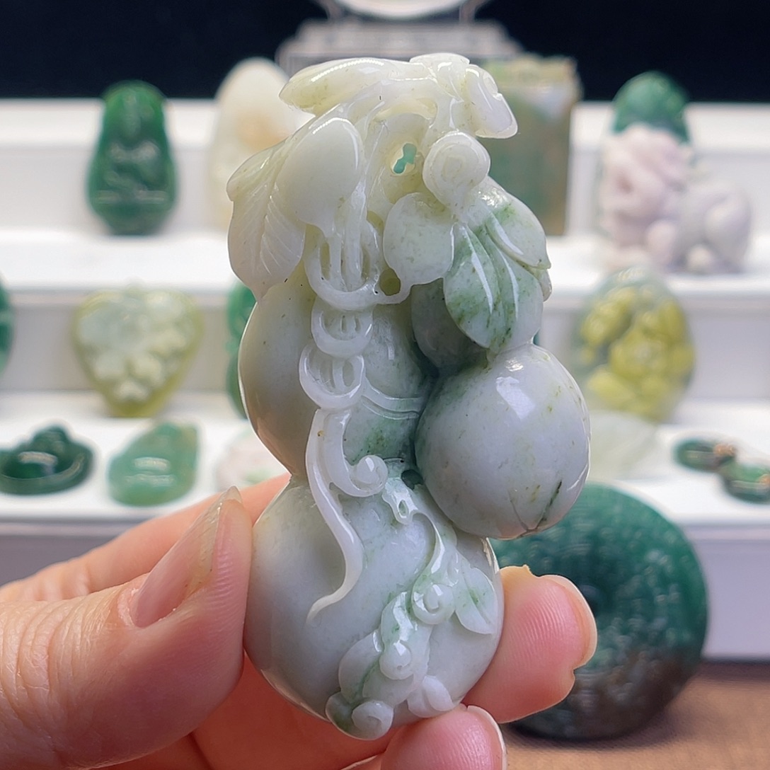 云***火独山玉未镶嵌颈饰