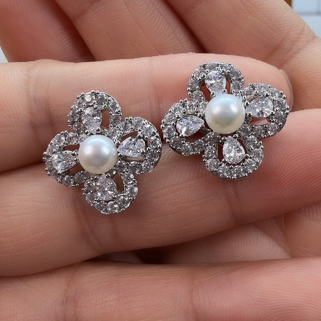 未镶嵌耳饰淡水珍珠