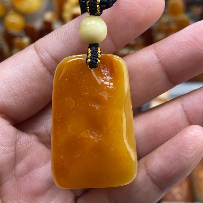 【闪购商品】琥珀颈饰未镶嵌