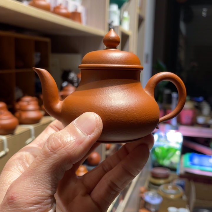 紫砂茶碗卢哲群老师，思亭壶约100cc