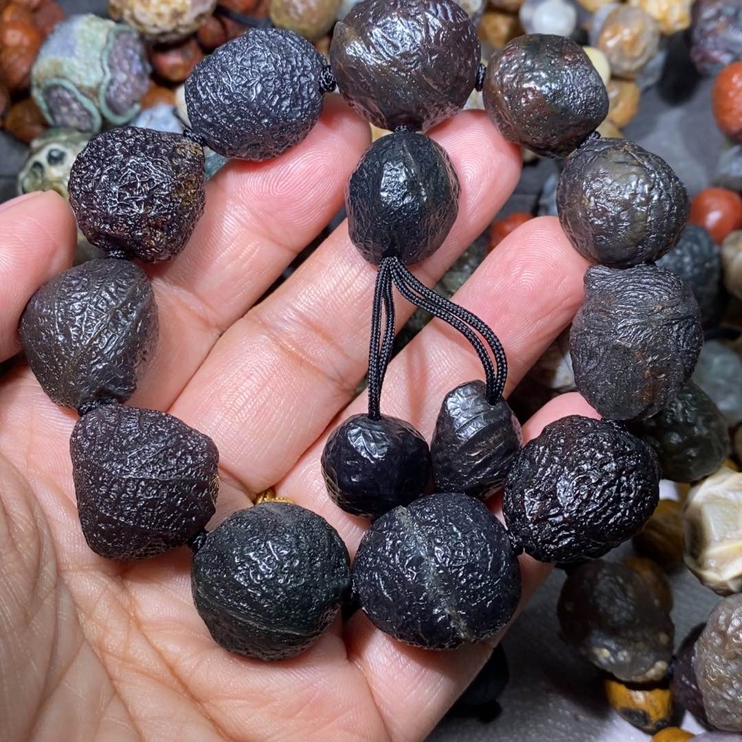 未镶嵌玛瑙/玉髓珠宝奇石是**呀