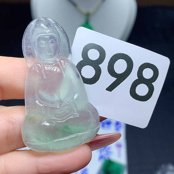 翡翠吊坠(赠链)未镶嵌