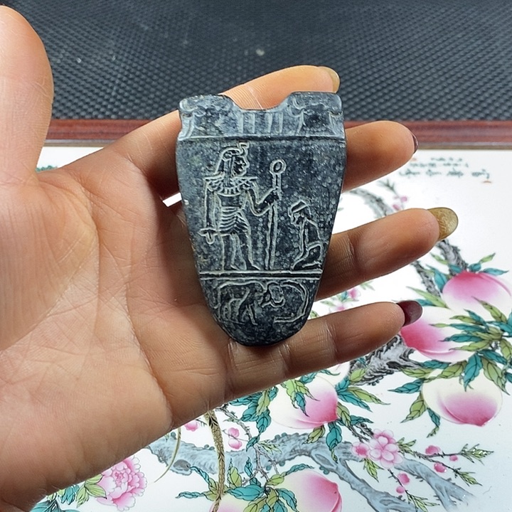 紫砂一图一物。          
