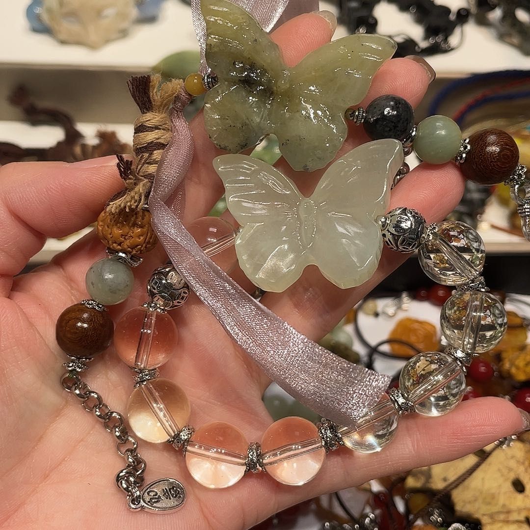 宸***˶蛇纹石玉合金颈饰