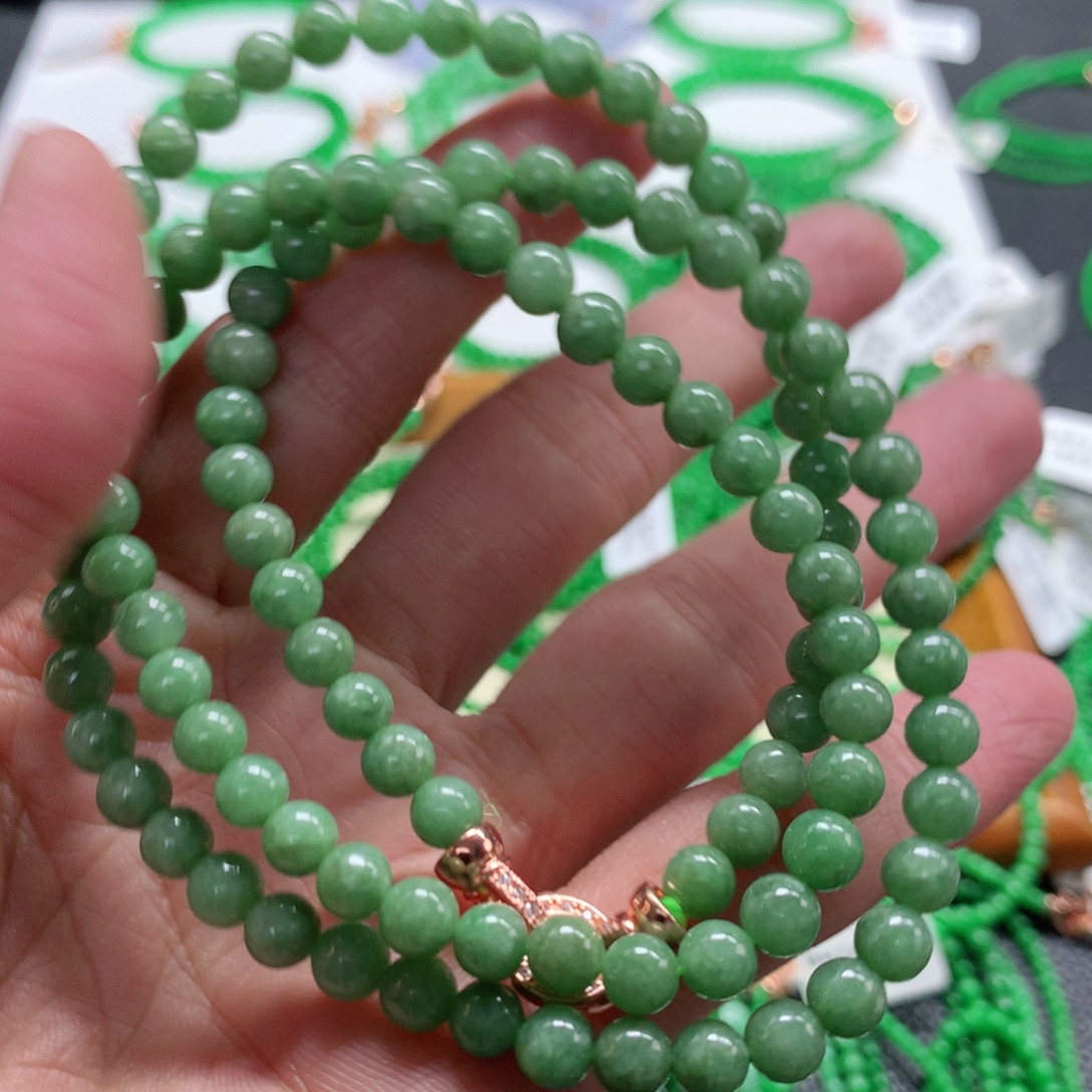 翡翠未镶嵌手链翡翠