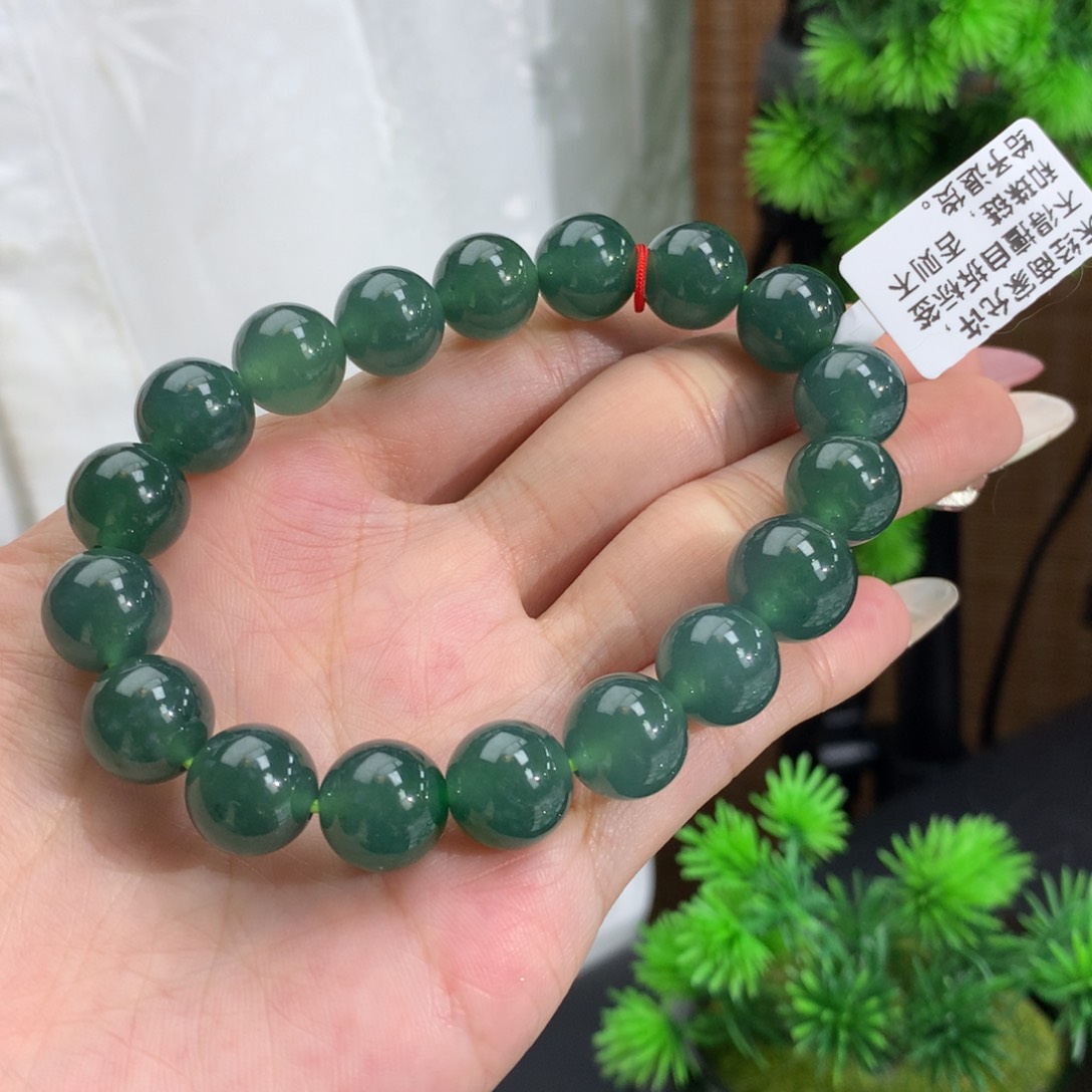 未镶嵌翡翠手串卡10.8冰胶绿手串（危地马拉）