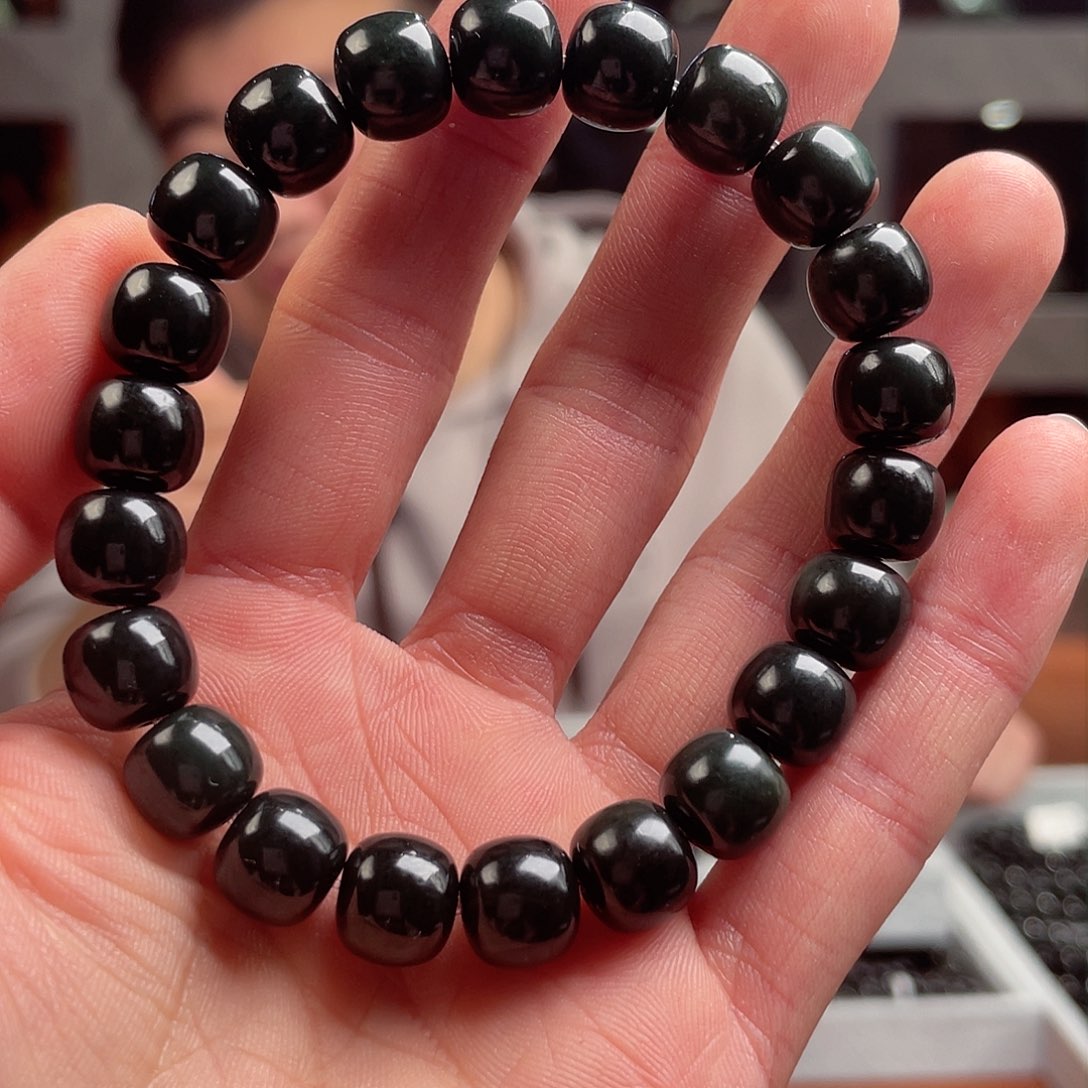 和田玉手串未镶嵌塔青9.10老型