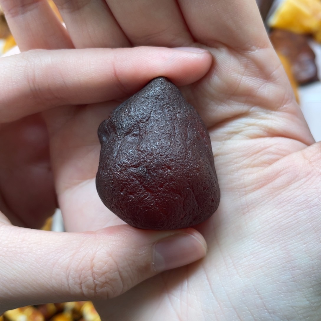 琥珀珠宝奇石未镶嵌人****忧