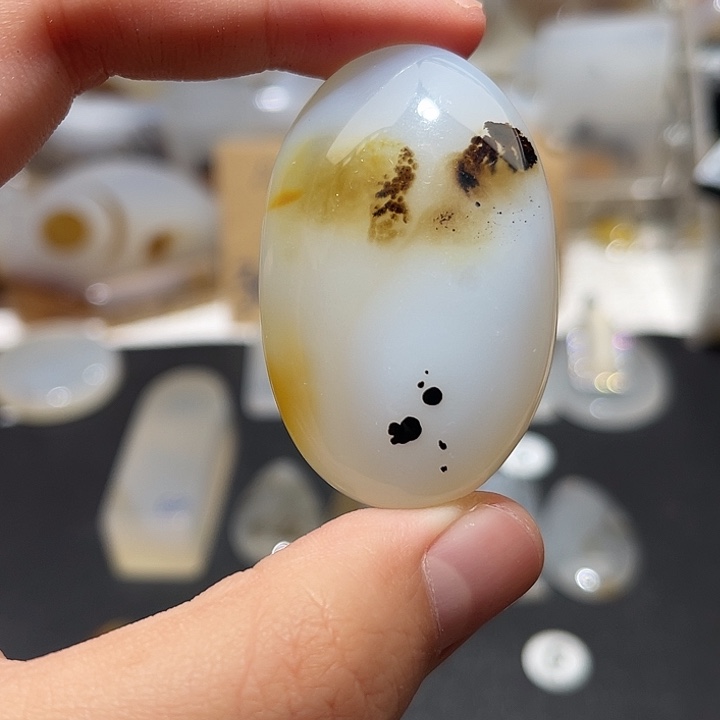 玛瑙/玉髓颈饰未镶嵌