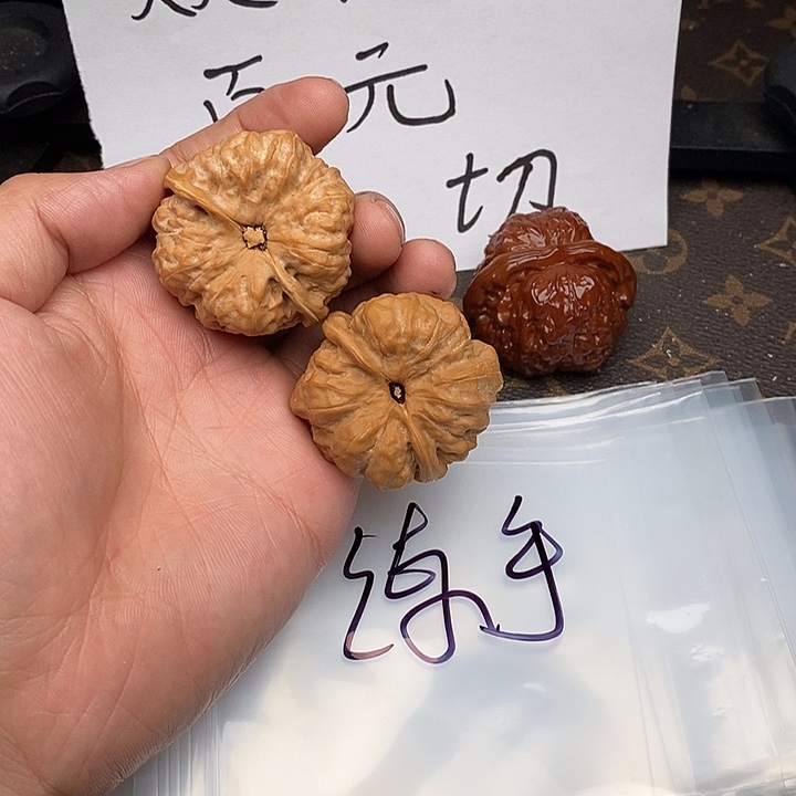 吊坠文玩核桃额636368386386383