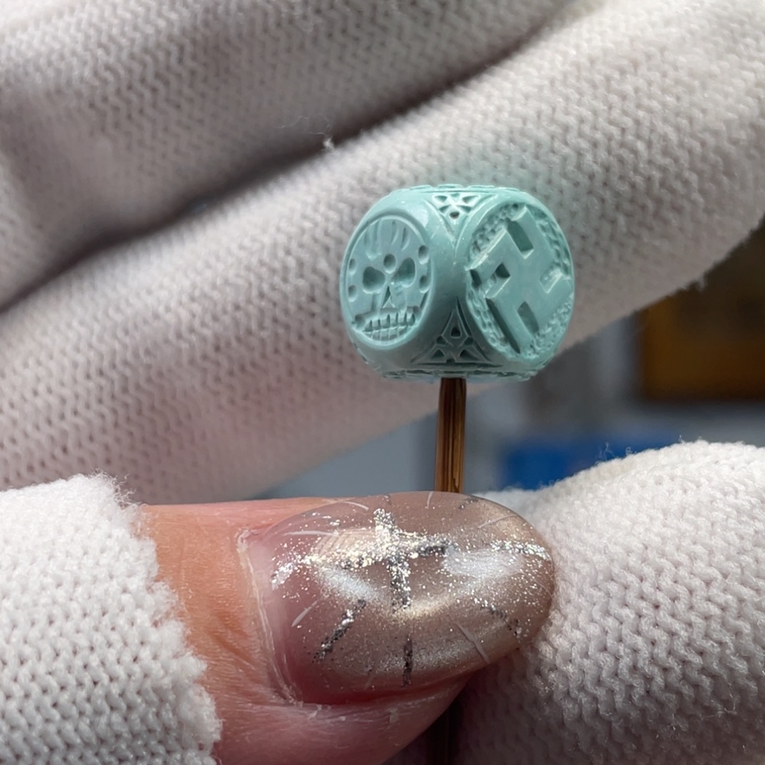 绿松石未镶嵌挂件