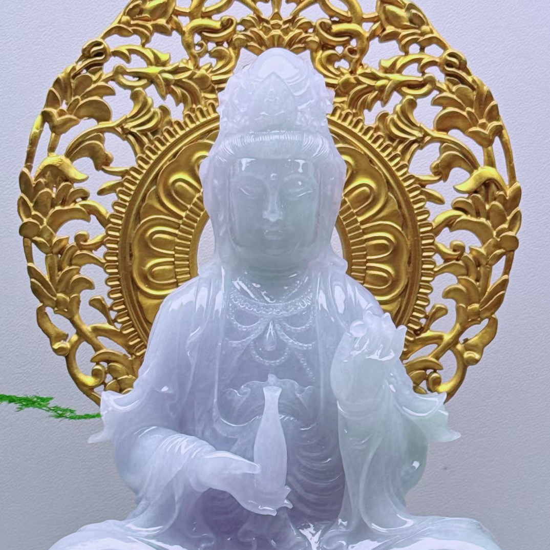 精品翡翠观音摆件