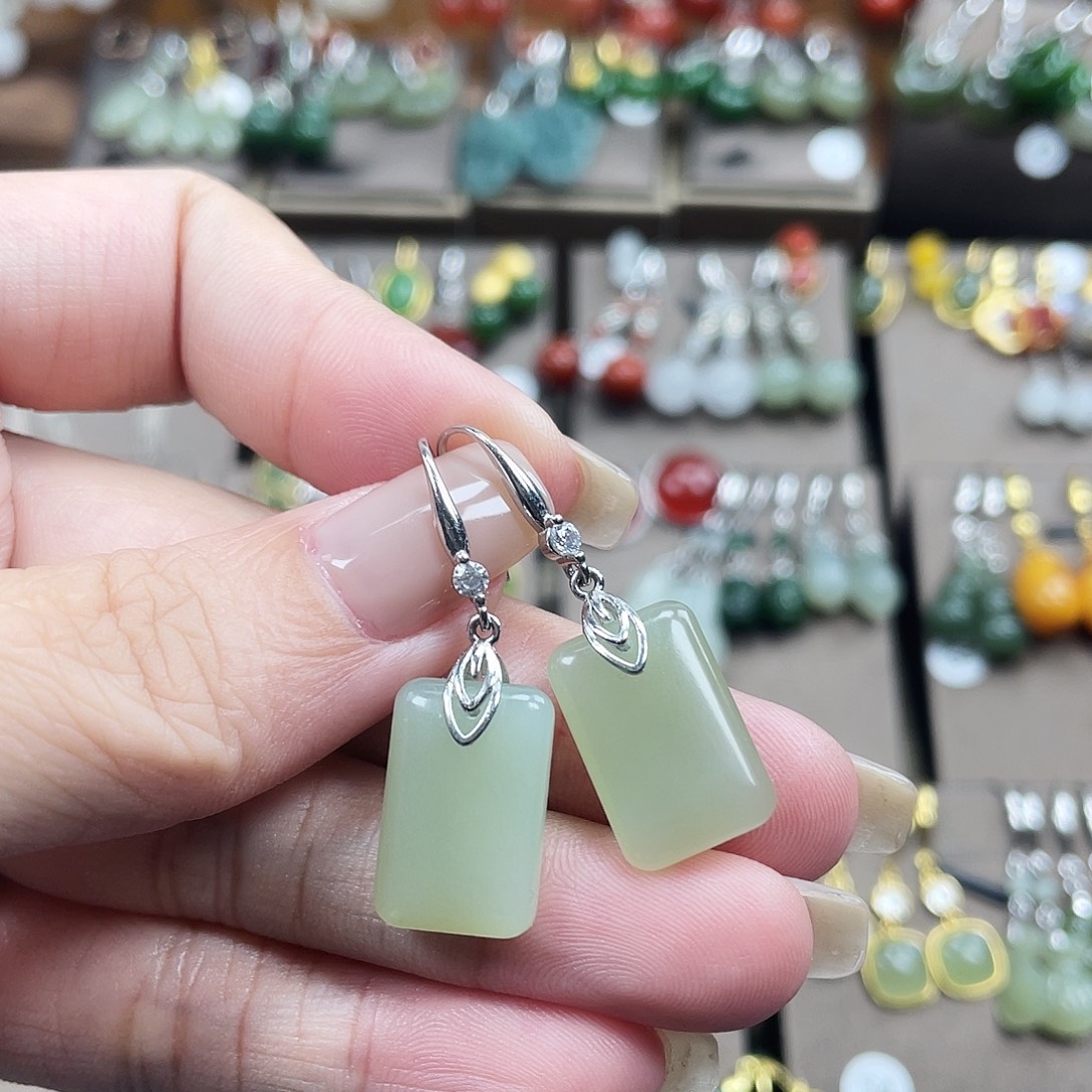 和田玉银S925镶嵌耳饰