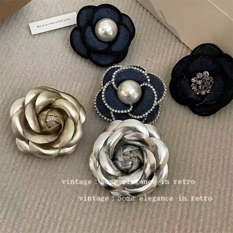 非金属仿珍珠胸针 小香风星星/日月/云朵/宇宙胸针简约饰品丝绒
