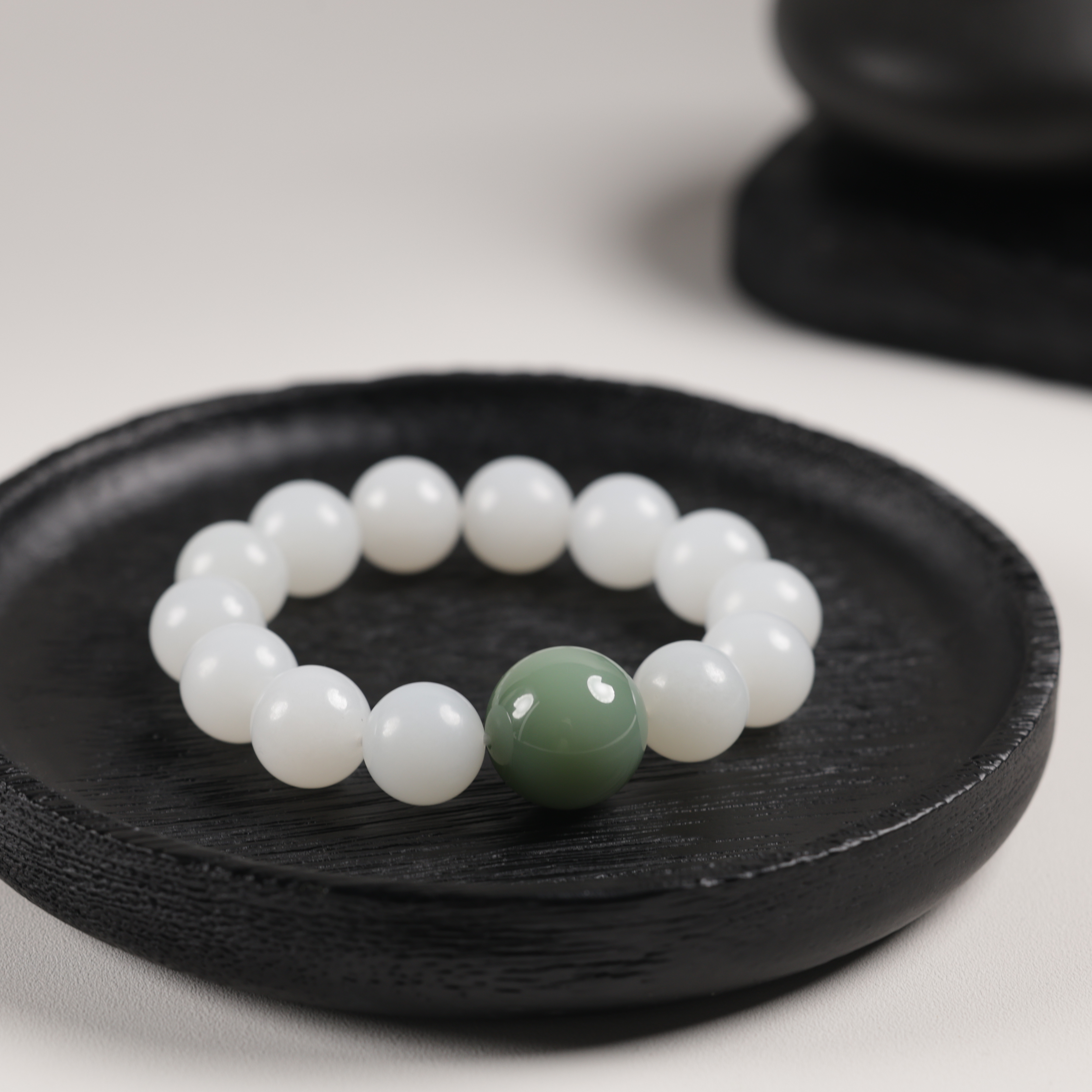 "自己"珍藏级臻品和田玉顶俄高白白玉14mm+手串