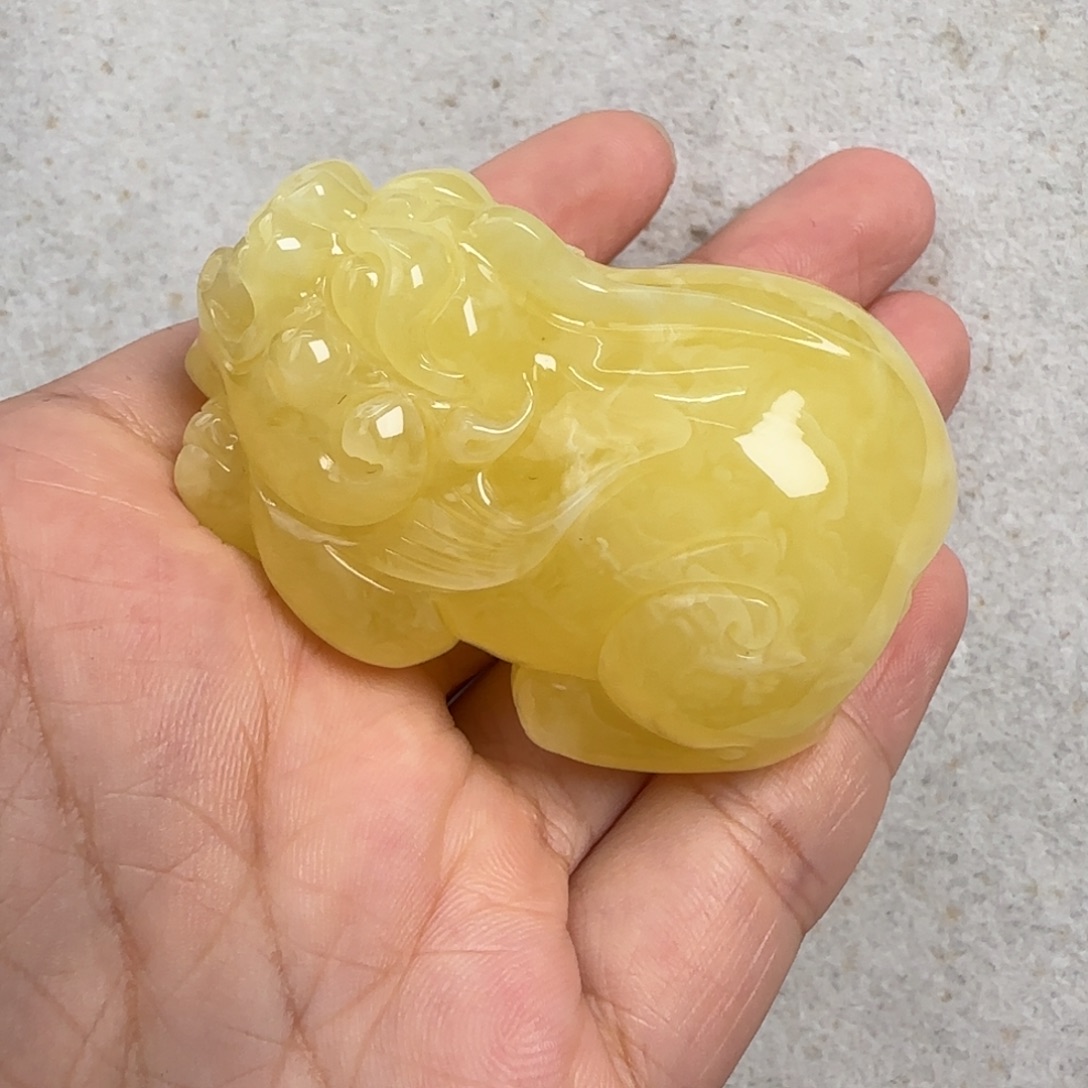 蜜蜡未镶嵌珠宝奇石