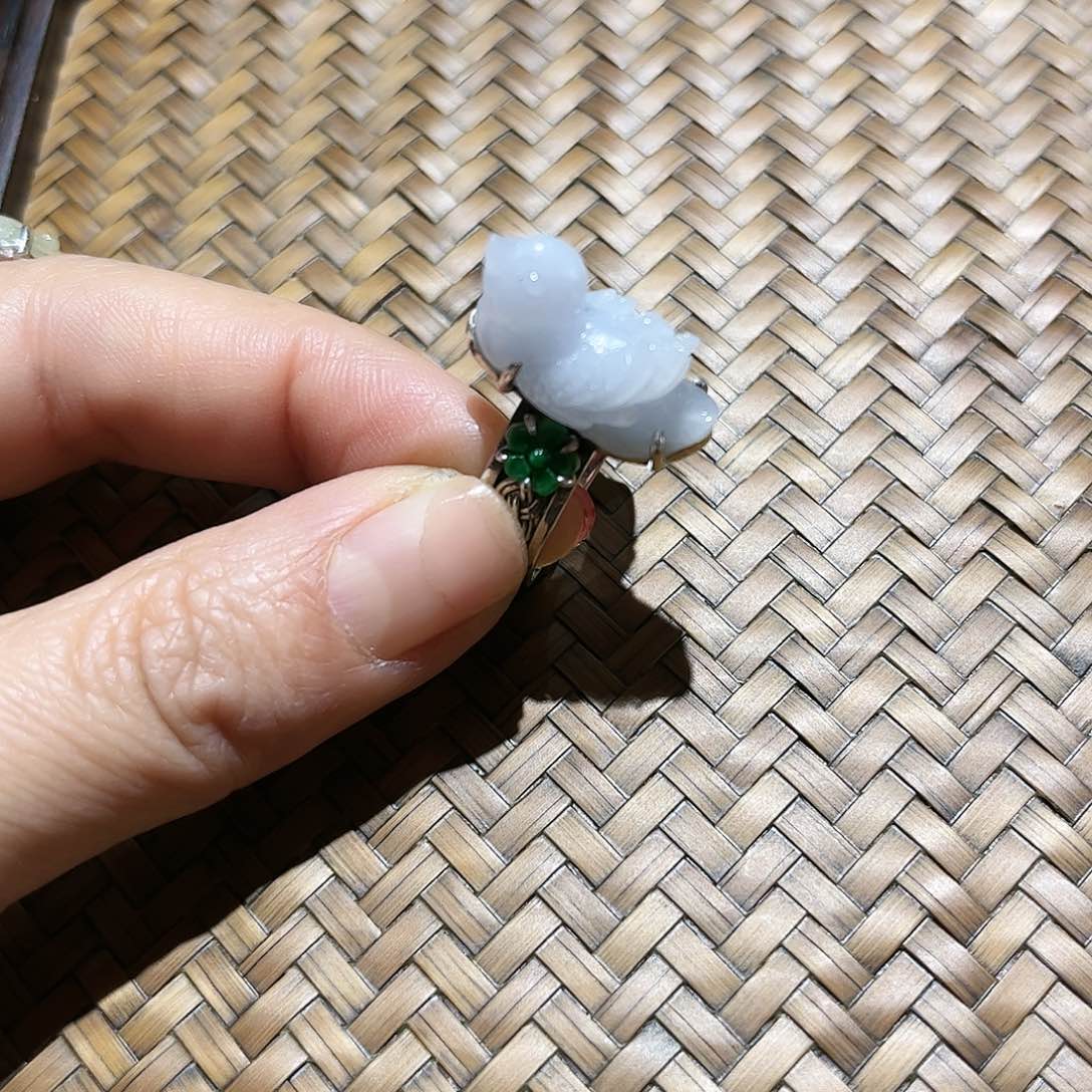 翡翠戒指银S925镶嵌个性十足时尚