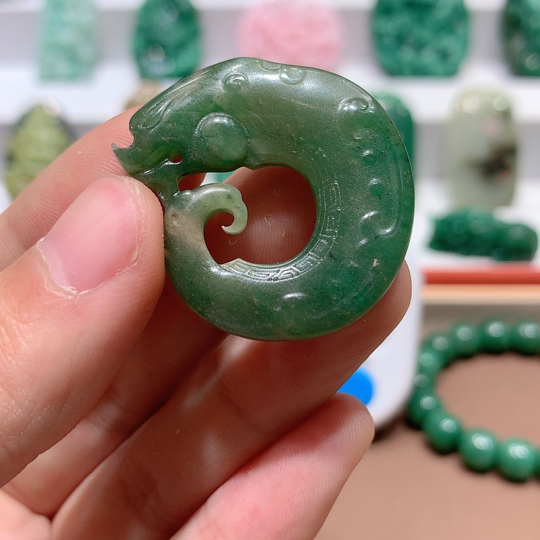 独山玉挂件未镶嵌