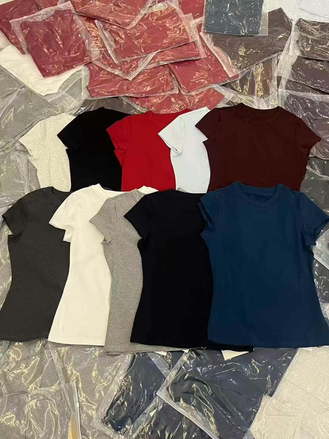 壹诺外贸服饰中心