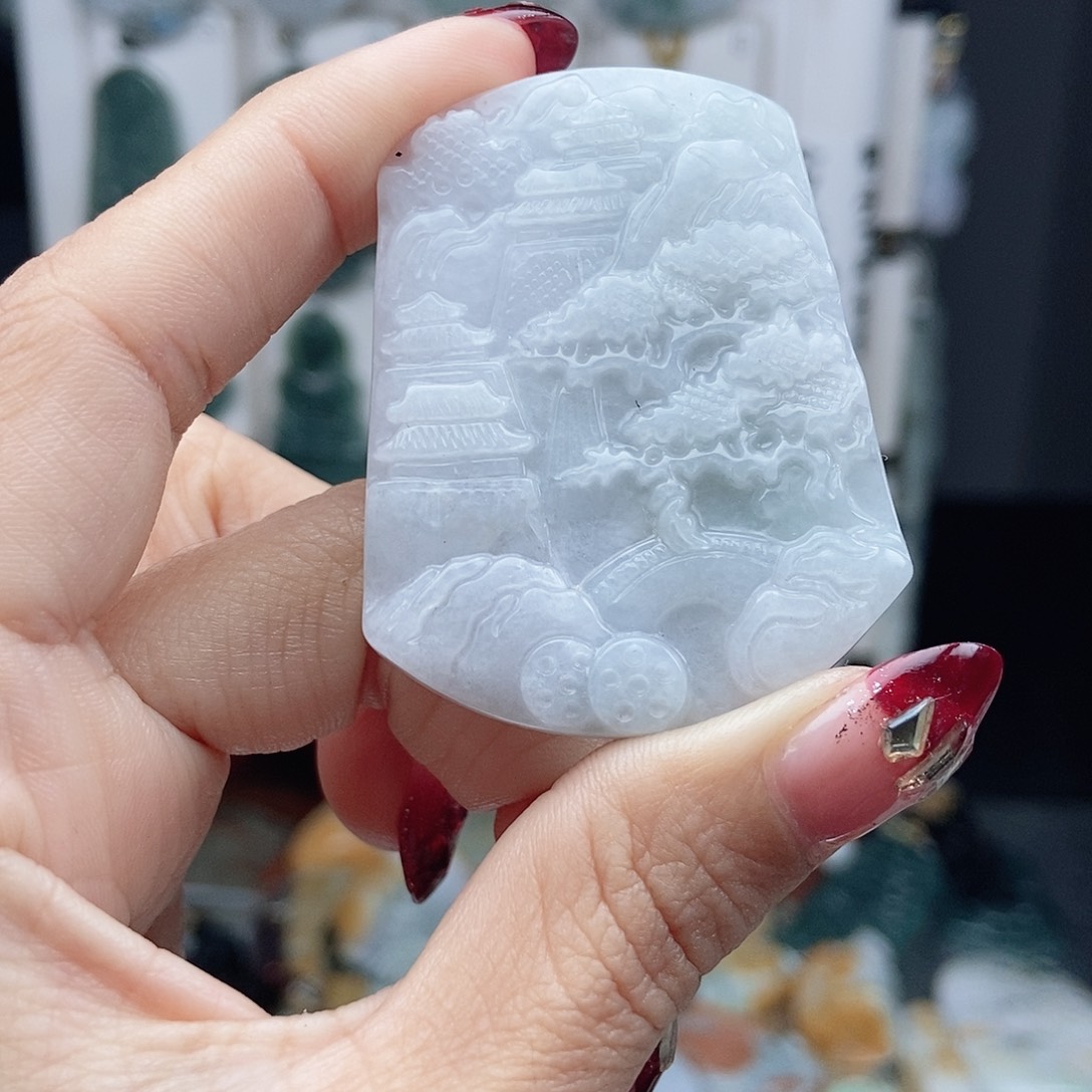 翡翠颈饰未镶嵌翡翠