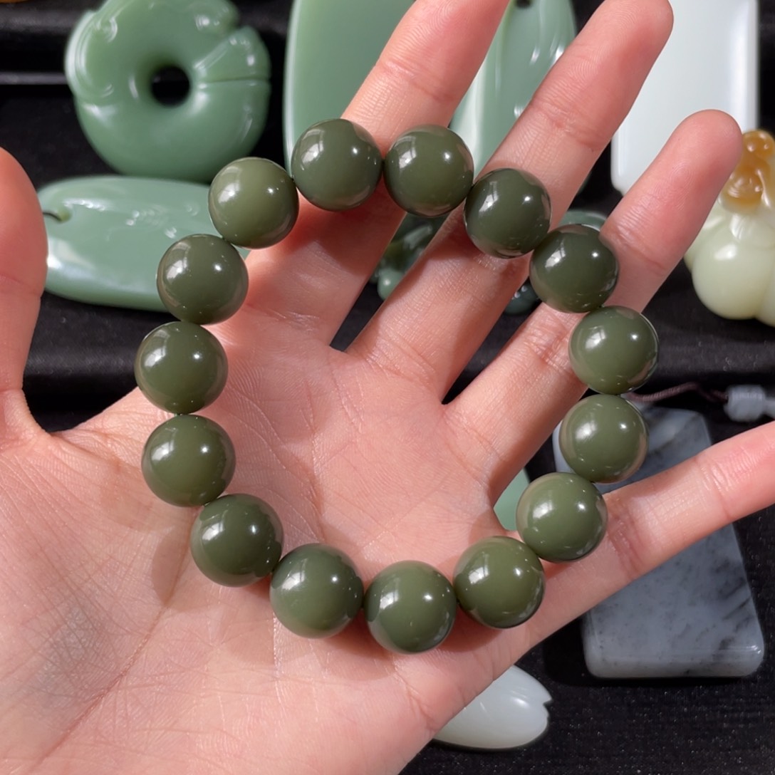 和田玉手链未镶嵌倜****)